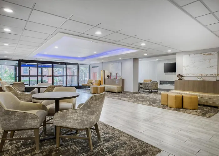 Hotel Surestay By Western Chicago Lombard