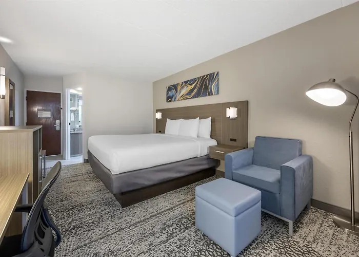 Hotel Surestay By Western Chicago