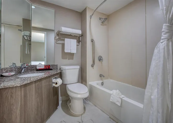 Hotel Surestay By Western Chicago