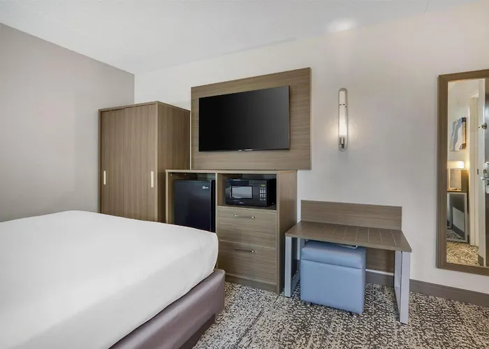 Surestay By Western Chicago