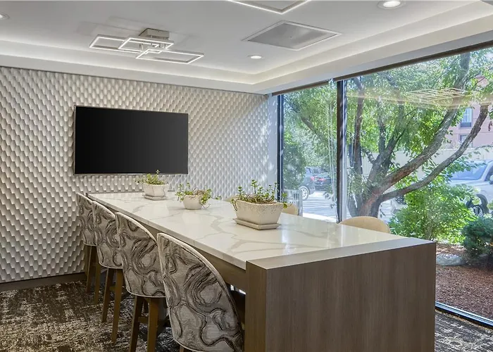 Surestay By Western Chicago Hotel 3*