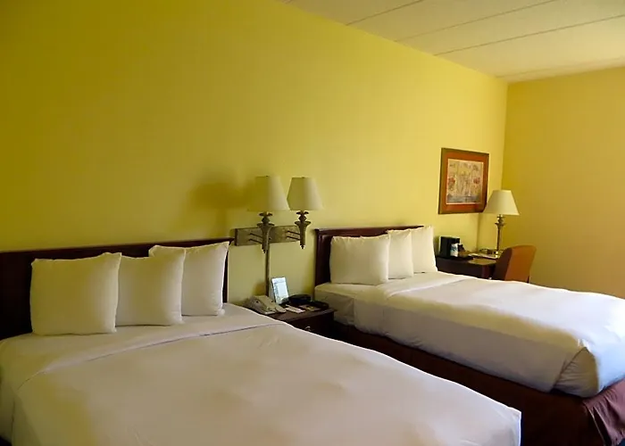 Отель Surestay By Western Chicago 3*